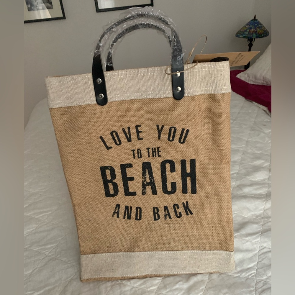 NWT beach tote